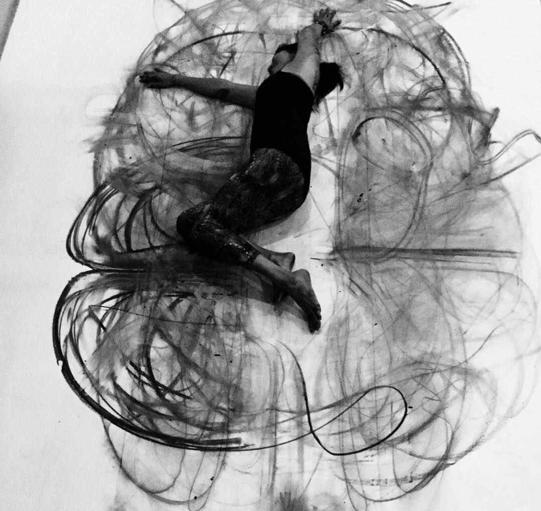 body drawing charcoal movement